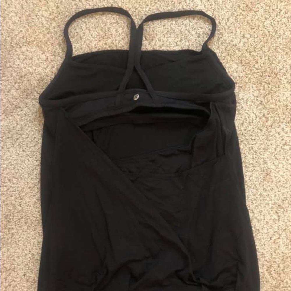 Black lululemon no limits tank size 6